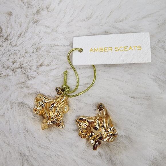 NEW Amber Sceats Reese Gold Textured Chunky Earring - Picture 6 of 8